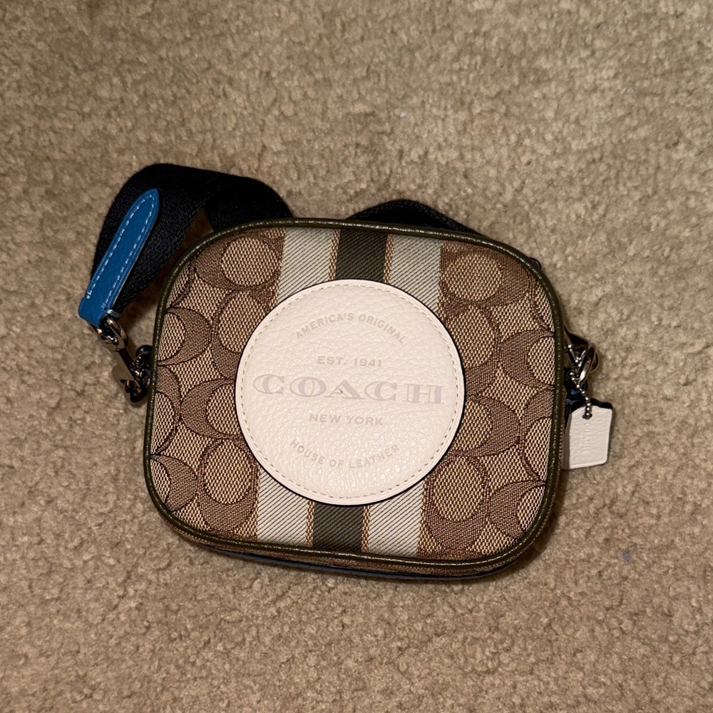 coach dempsey camera bag